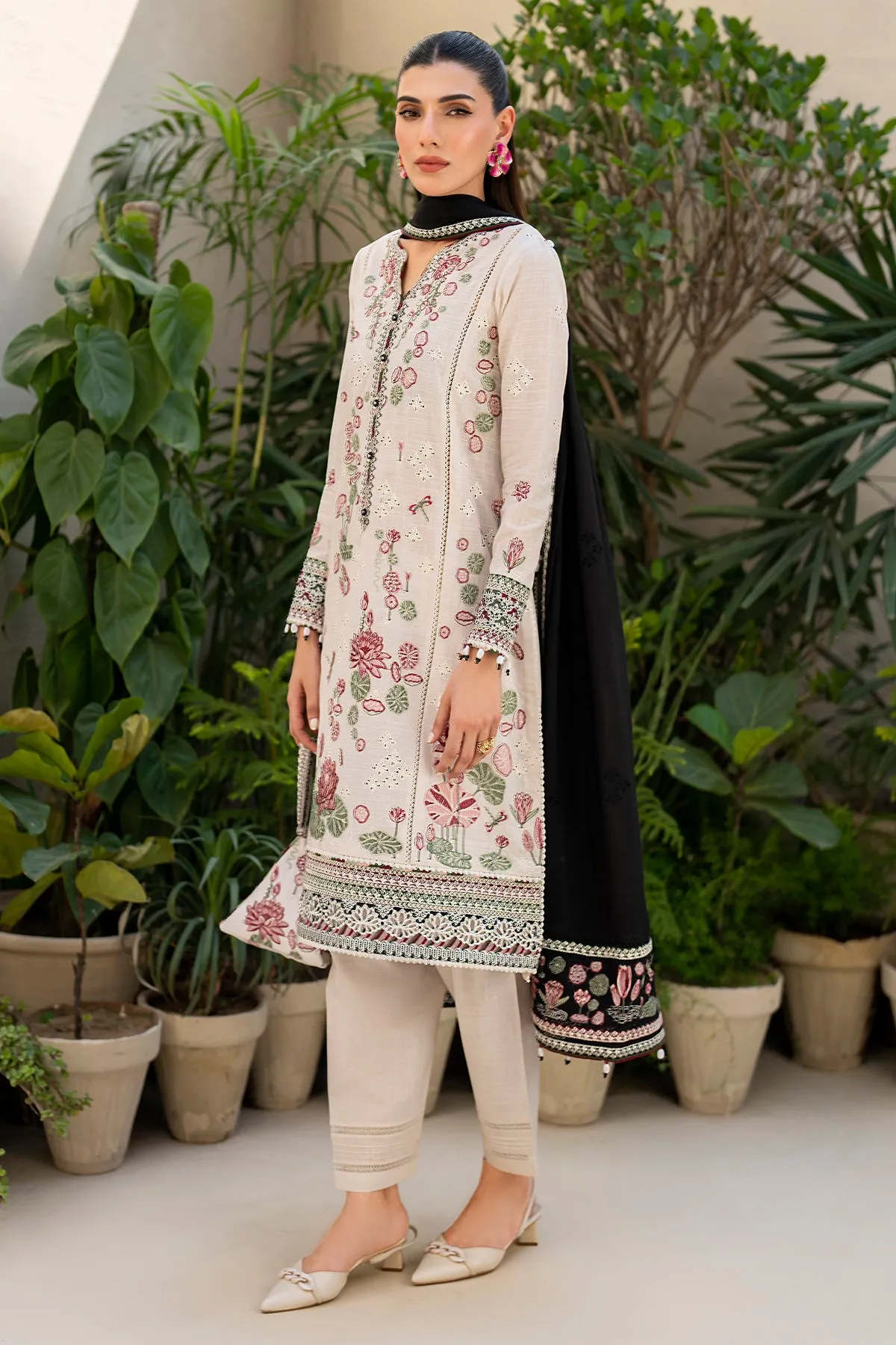 EMBROIDERED LAWN IL-SS24-D8